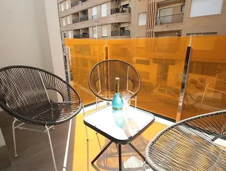 Piso Del Cura アパート